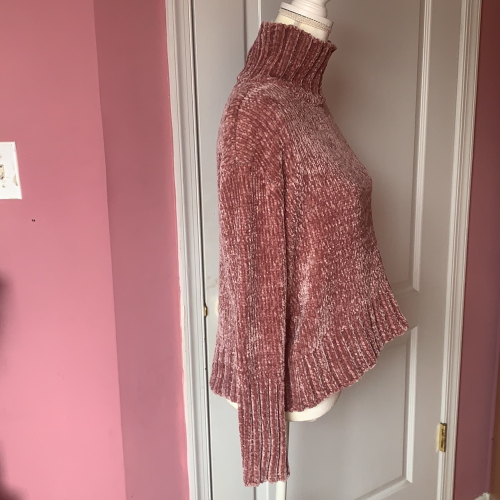 Chelsea & Theodore mauve chenille sweater turtleneck high low silhouette size S - Picture 4 of 13